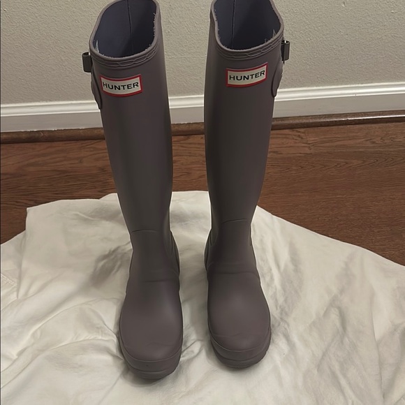 HUNTER Tall Purple/Gray Rain Boots - Picture 1 of 16